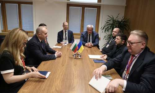 Министър Петрова участва в среща на българската делегация с президента на Украйна Володимир Зеленски в Брюксел